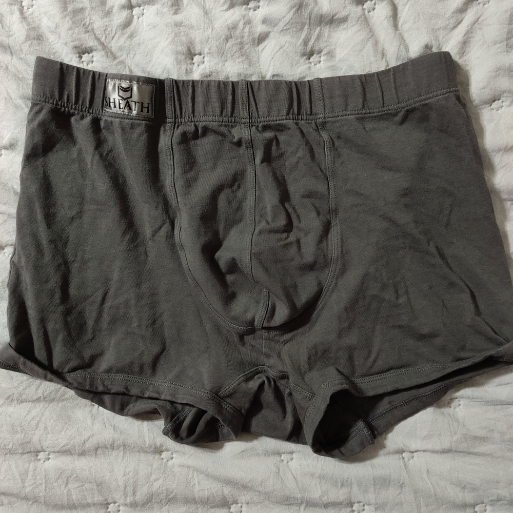 Sheath trunk underwear with pouch